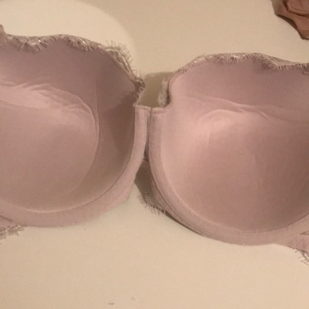 NWT vs 34DDD/M - Picture 3 of 6
